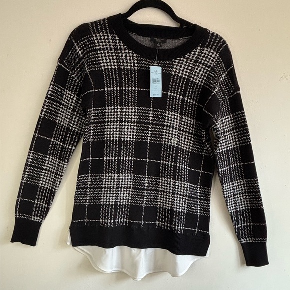 Ann Taylor Black and White Women’s Long Sleeves Sweater Size SP - Picture 1 of 11